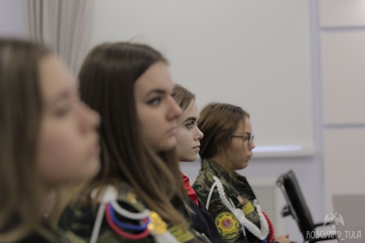 Тульские и Волгоградские росгвардейцы провели телемост с ветеранами Великой Отечественной войны - участниками Сталинградской битвы
