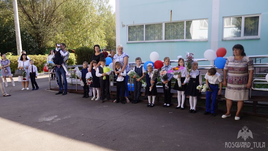 Сотрудники Управления вневедомственной охраны по Тульской области посетили детей Алексинской школы