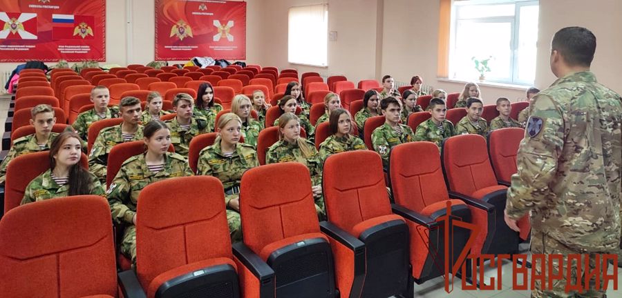 Тульские росгвардейцы провели день открытых дверей для подшефных ведомству кадет