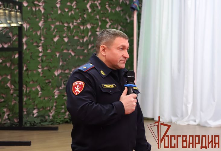 Росгвардейцы почтили память Героя России Дмитрия Горшкова в Туле