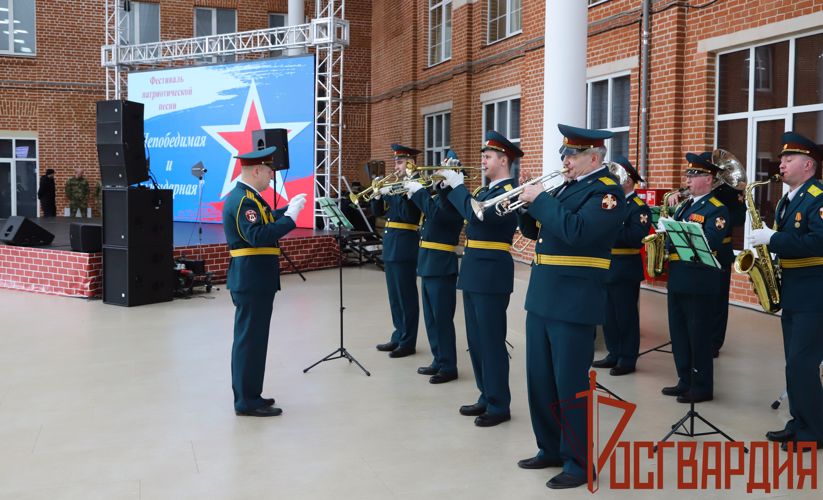 Оркестр регионального управления Росгвардии выступил на открытии фестиваля «Непобедимая и легендарная» в Туле