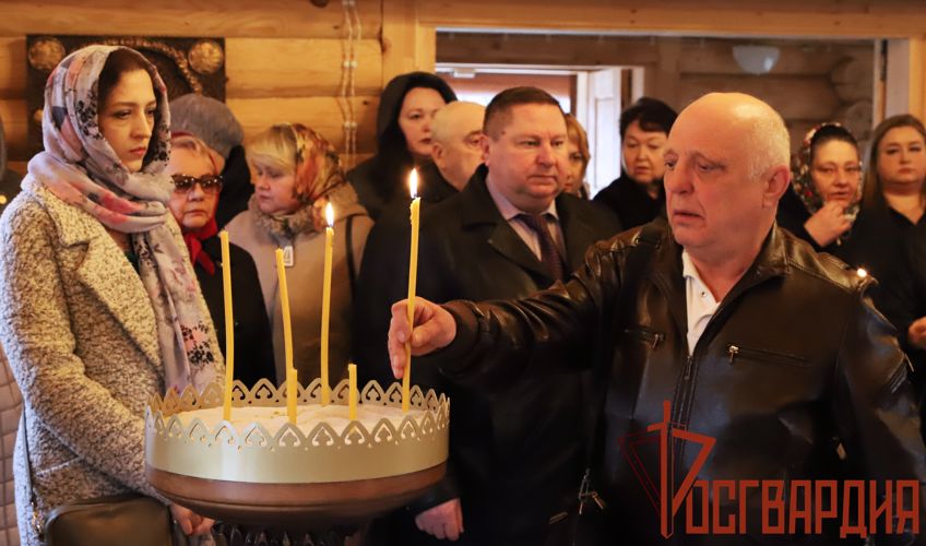 В Туле руководитель регионального управления Росгвардии встретился с родственниками сотрудников, погибших при исполнении служебного долга