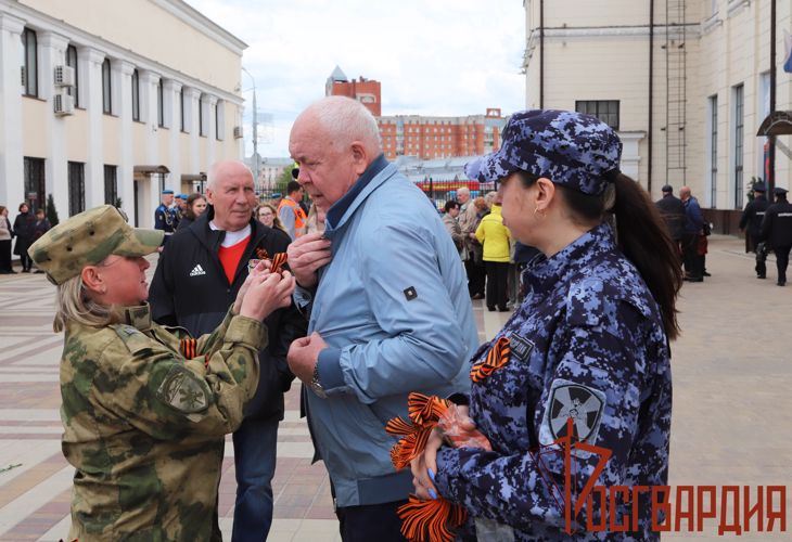 Росгвардейцы приняли участие во Всероссийской акции «Георгиевская ленточка» В Туле