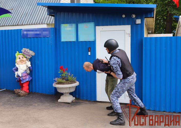 Тульские росгвардейцы отработали действия при поступлении сигнала «тревога» из детского лагеря