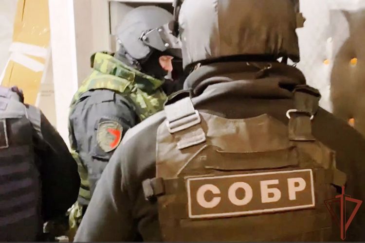 Спецназ Росгвардии задержал подозреваемого в наркоторговле в Туле