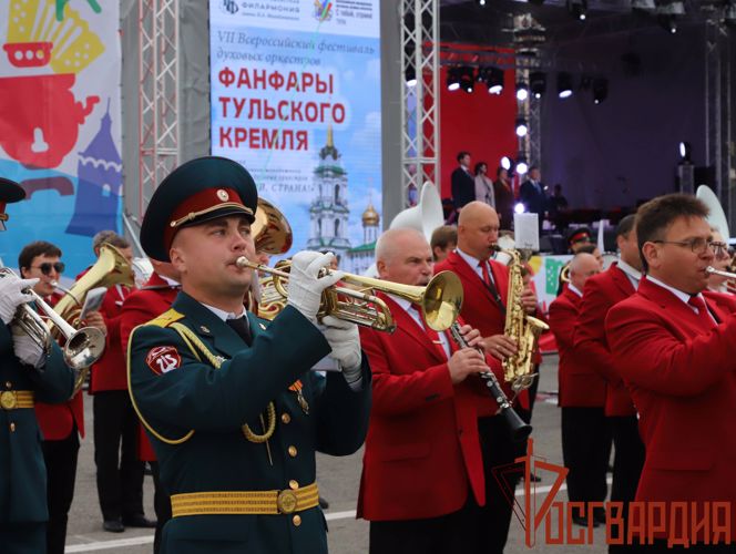 Росгвардейцы приняли участие в праздничных мероприятиях, посвящённых Дню Города-Героя Тулы