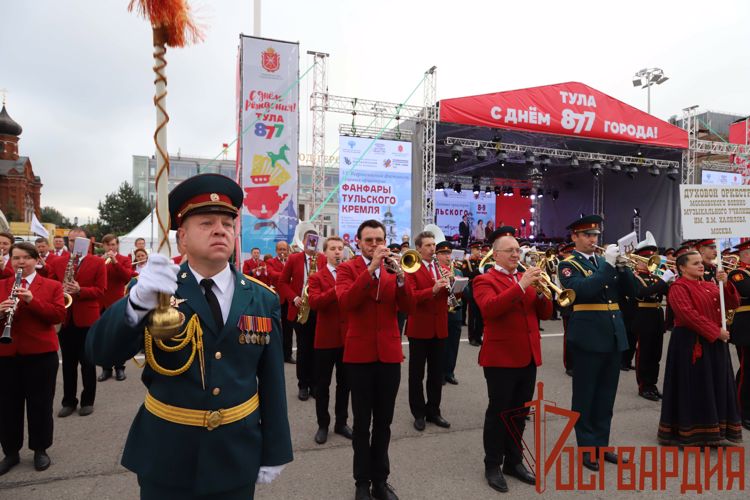 Росгвардейцы приняли участие в праздничных мероприятиях, посвящённых Дню Города-Героя Тулы