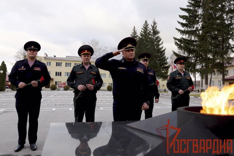 Тульские росгвардейцы почтили память погибших сотрудников