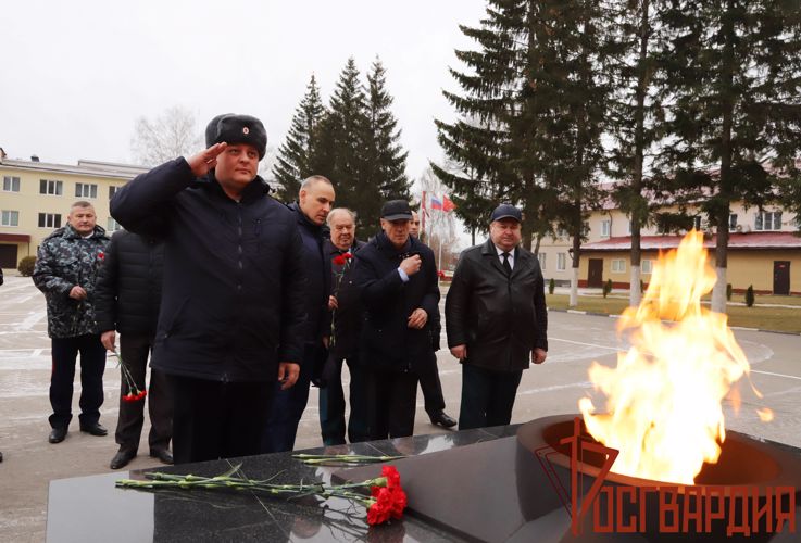 День ветерана войск правопорядка отметили росгвардейцы в Туле