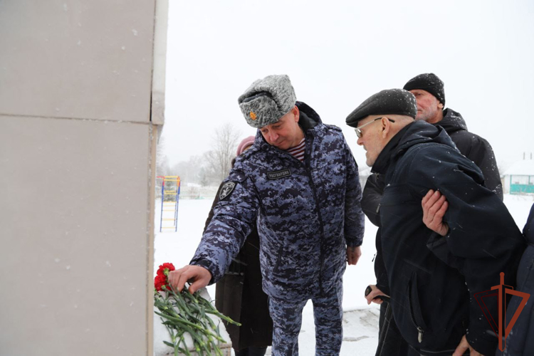 Тульские росгвардейцы приняли участие в памятном мероприятии, посвященном Ефвграфу Комаровскому