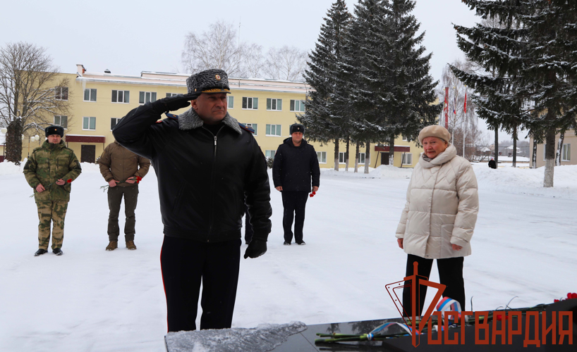 Тульские росгвардейцы приняли участие в торжественном мероприятии, посвященное ко Дню Героев Отечества 