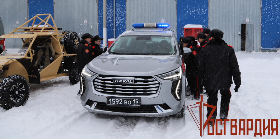Тульские росгвардейцы провели День открытых дверей для учащихся кадетской школы ко Дню Конституции