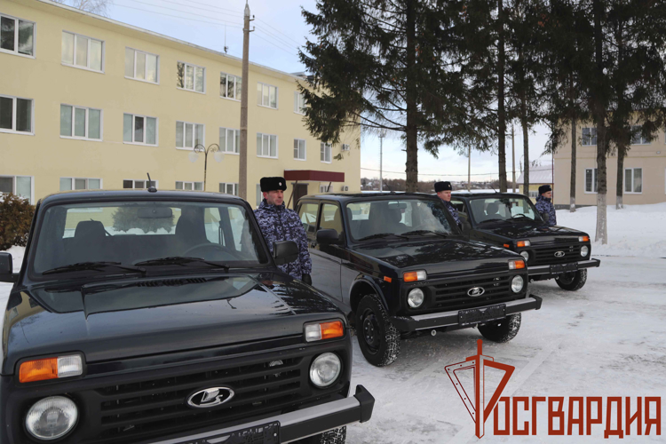 Тульским росгвардейцам вручили технику и спецоборудование