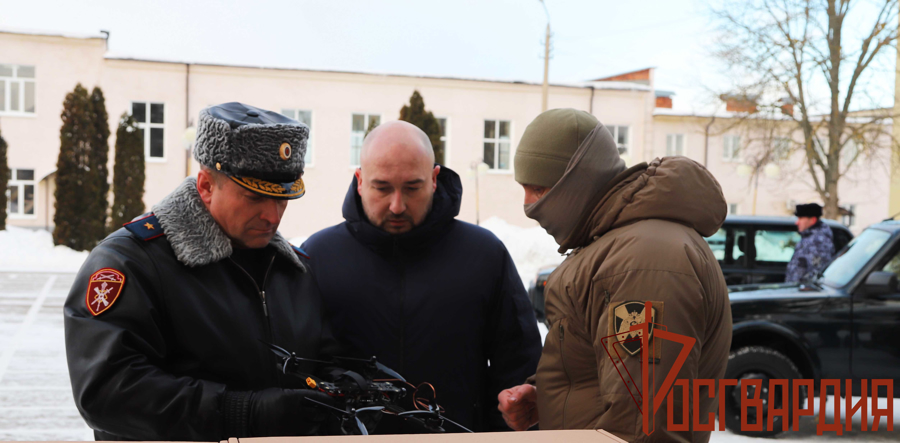 Тульским росгвардейцам вручили технику и спецоборудование
