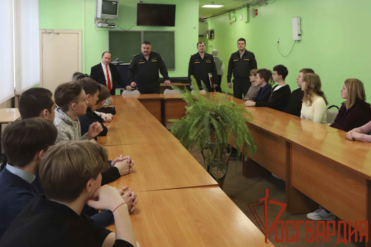 В рамках «недели мужества» росгвардейцы проводят военно-патриотические мероприятия