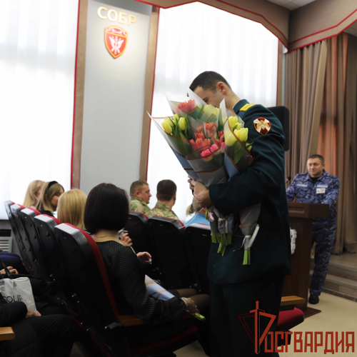 Начальник регионального управления Росгвардии поздравил личный состав с Международным женским днём 