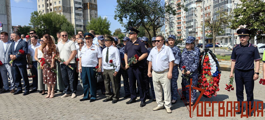 Росгвардейцы приняли участие в памятном мероприятии, посвященном Дню ветеранов боевых действий в Туле