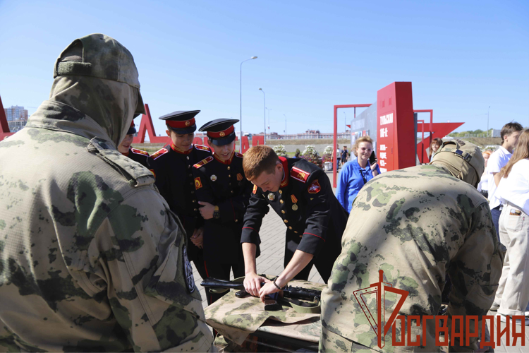 Тульские росгвардейцы приняли участие в мероприятии, приуроченном ко Дню солидарности в борьбе с терроризмом