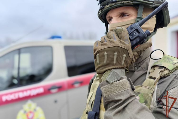 При содействии спецназа Росгвардии задержаны подозреваемые в организации незаконной миграции в Туле