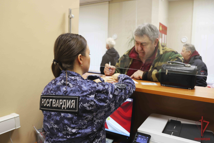 Росгвардейцы осуществили более 180 проверок условий хранения оружия в Тульской области