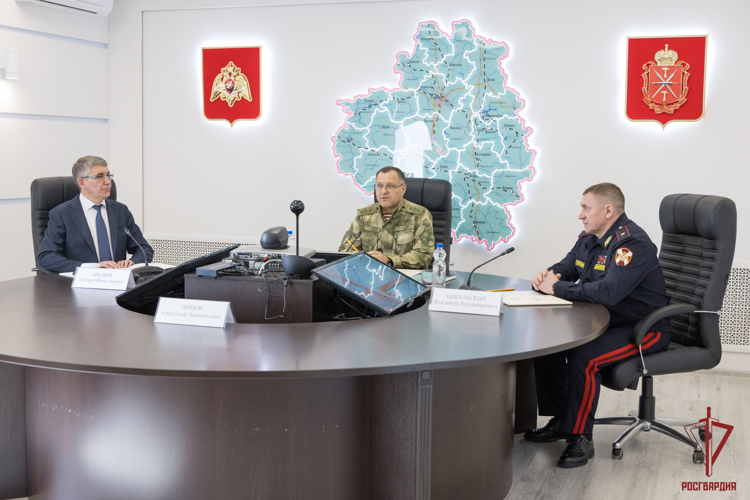 Командующий Центральным округом Росгвардии проверил работу подразделений ведомства в Тульской области