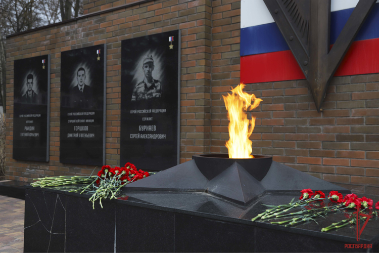  Тульские росгвардейцы почтили память товарищей, погибших при выполнении служебных обязанностей