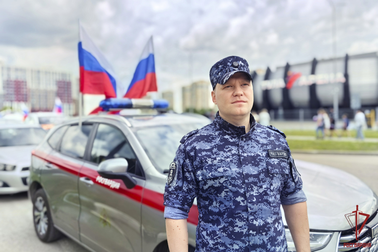 Тульские росгвардейцы приняли участие в праздничных мероприятиях, посвященных Дню России