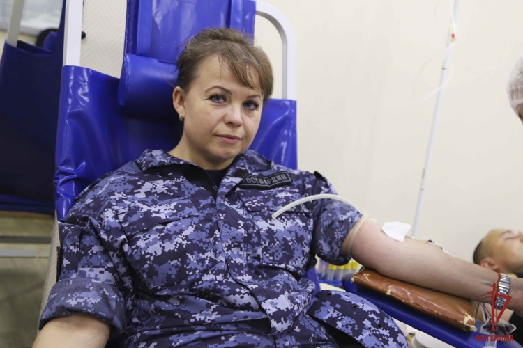  Тульские росгвардейцы приняли участие в донорской акции 