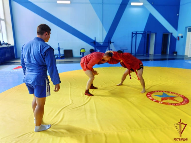 В Туле прошел чемпионат по самбо среди сотрудников Росгвардии