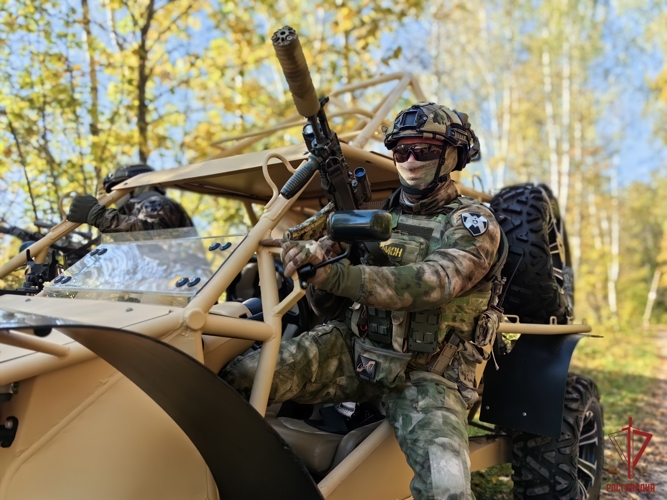 Сотрудники ОМОН "Молот" Управления Росгвардии по Тульской области отмечают профессиональный праздник 