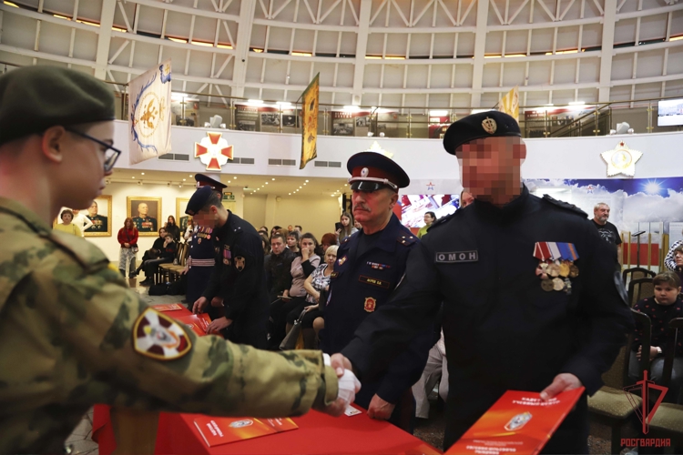 Подшефные Росгвардии тульские кадеты дали торжественную клятву