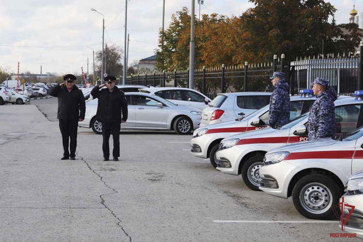 Новые служебные автомобили получили подразделения вневедомственной охраны Росгвардии в Туле 