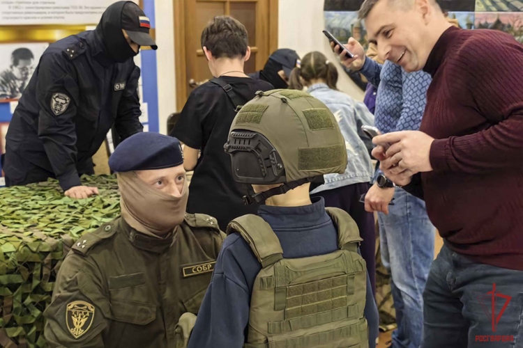 Тульские росгвардейцы присоединились к всероссийской акции "Ночь искусств"