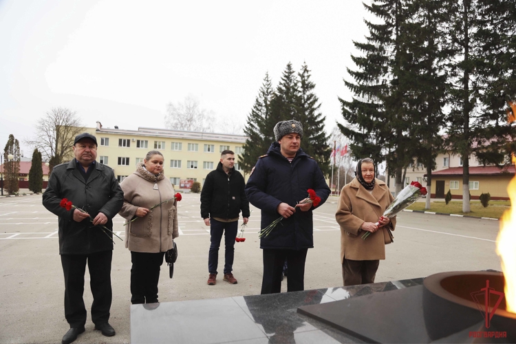 Тульские росгвардейцы приняли участие в памятном мероприятии в День Героев Отечества