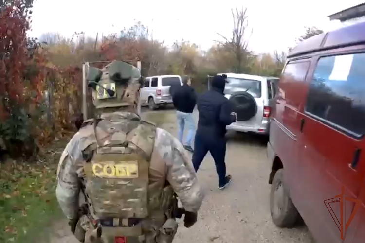 При силовой поддержке спецназа Росгвардии пресечена деятельность этнической преступной группировки в Тульской области