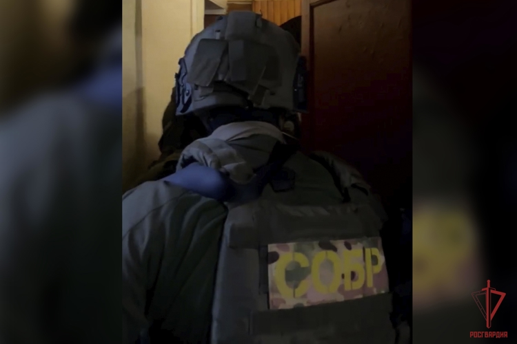 В Тульской области при силовой поддержке СОБР «Буран» задержаны подозреваемые в вымогательстве