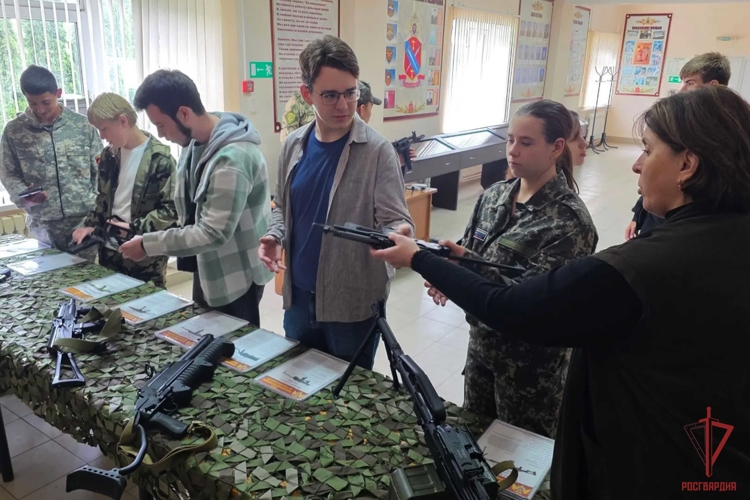 Тульский ОМОН «Молот»  Росгвардии провел День открытых дверей
