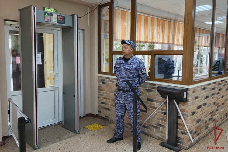 Росгвардейцы обеспечили безопасность выборов в Тульской области