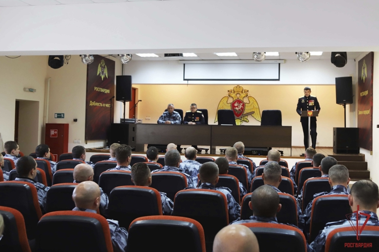 В Туле наградили отличившихся сотрудников ОМОН «Молот»