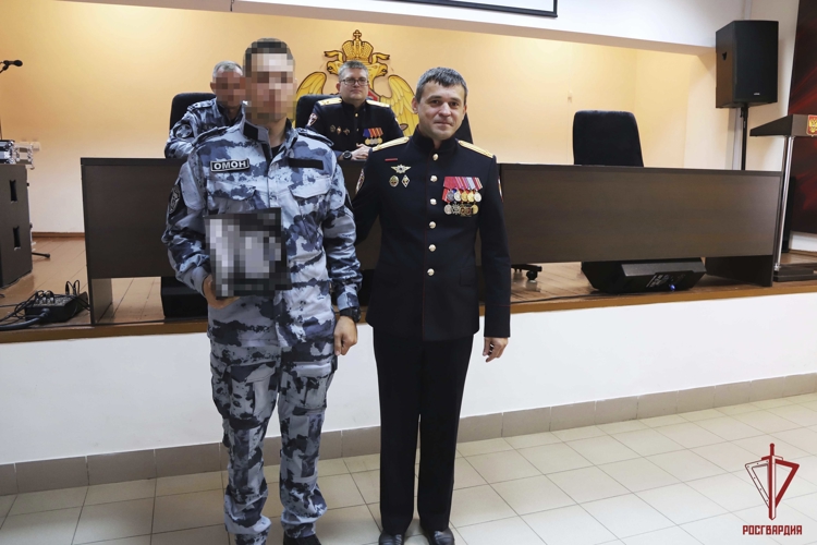 В Туле наградили отличившихся сотрудников ОМОН «Молот»